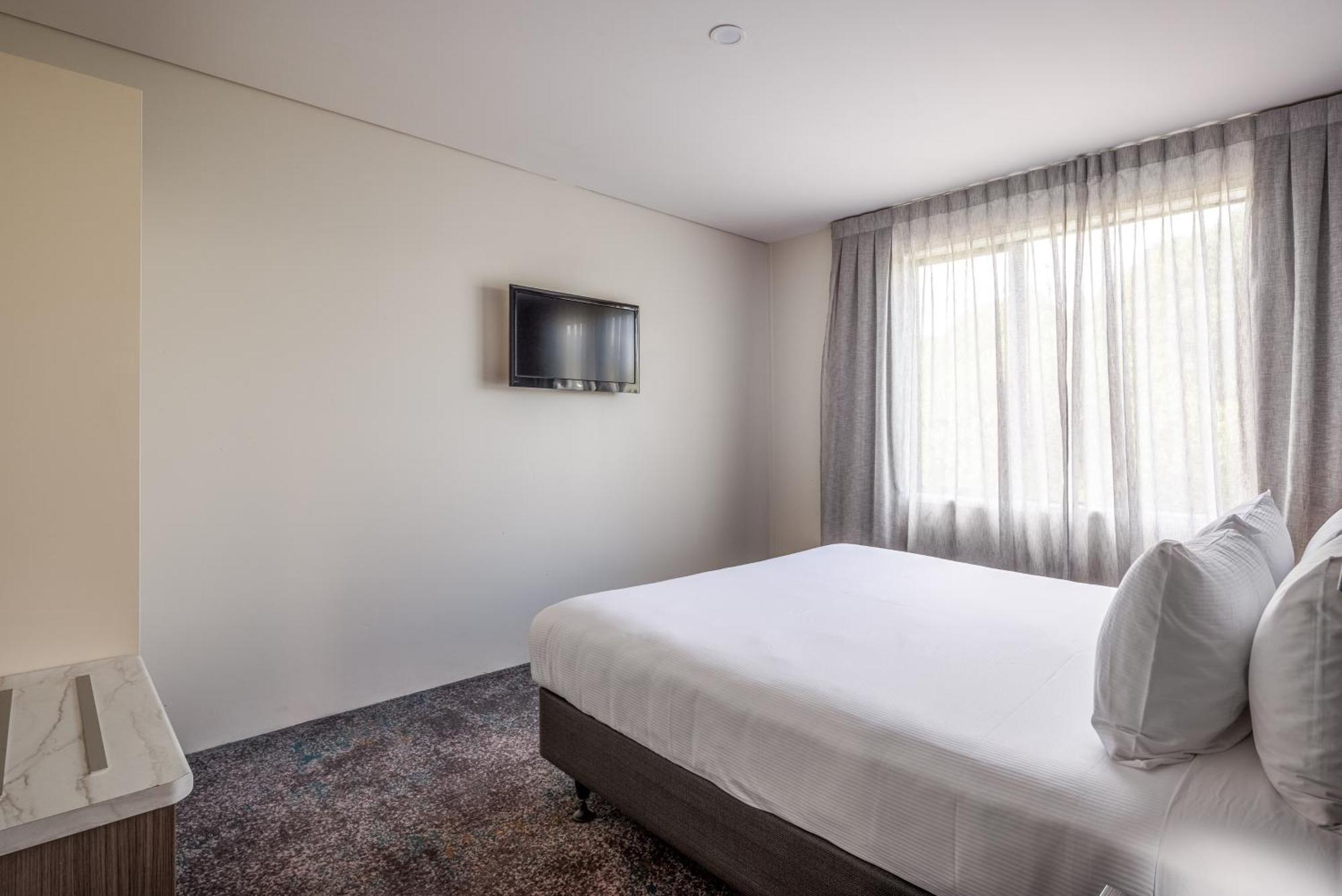 Superior One-Bedroom Suite,1658071639:JPEG